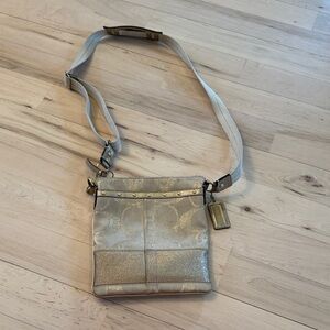 Coach Cursive Creed Shimmer Gold Studs Purse Bag Crossbody Limited Edition-Y2K